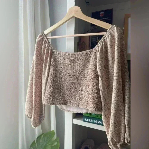 ASTR ruched milkmaid pink floral print top from Revolve - Picture 4 of 4